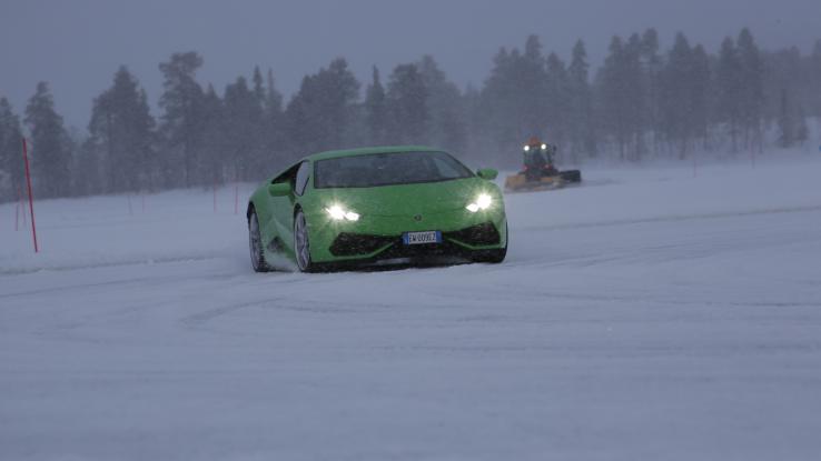 Photo 2015 Lamborghini Huracan LP 610-4 Swedish ice drive Photo 17