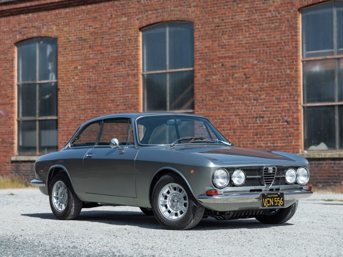 1969 Alfa Romeo 1750 GT Veloce by Bertone For Sale