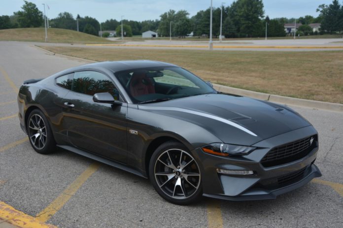 Ford Mustang EcoBoost Ford Mustang EcoBoost