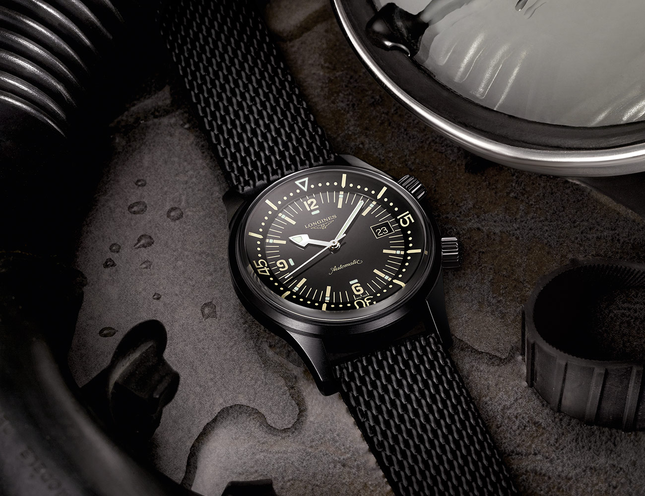 Baselworld 2018: Longines’ Vintage Dive Watch Looks Magnificent in All Black