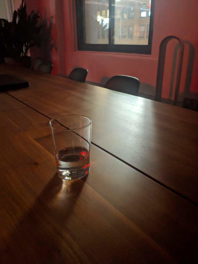 Google-Pixel-Night-Sight-Gear-Patrol-Glass-Slide-2