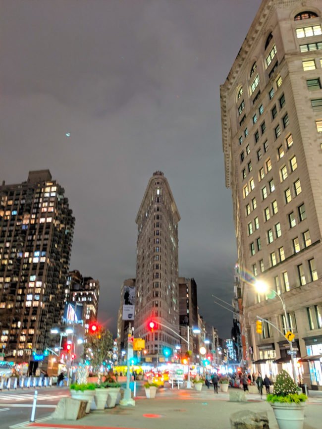 Google-Pixel-Night-Sight-Gear-Patrol-Flatiron-Slide-2