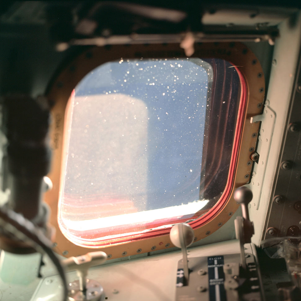 Window-Apollo-7-gear-Patrol