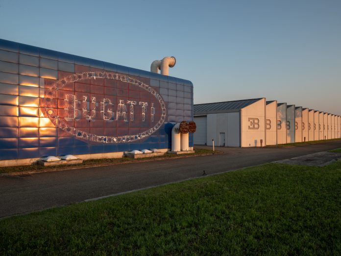 Bugatti Blue Factory EB 110 Campogalliano