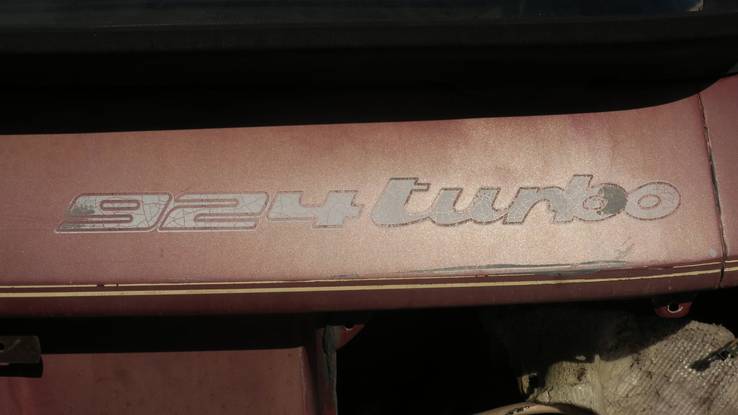 1980 Porsche 924 Turbo decklid emblem
