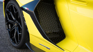 2019 Lamborghini Aventador SVJ air intake