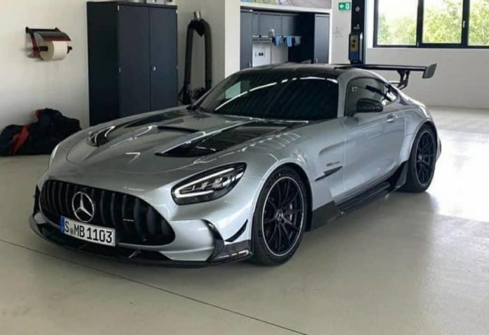 Leaked Mercedes-AMG GT R Black Series Photos