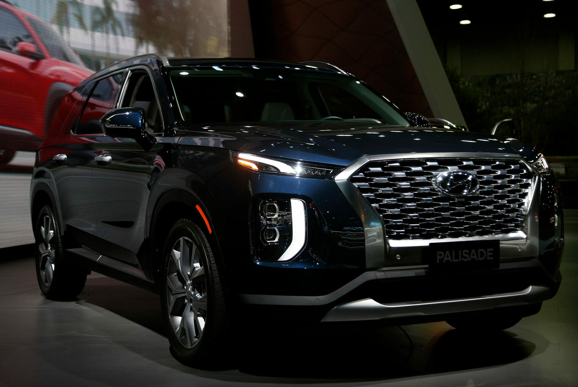 DAS-Best-Details-Gear-Patrol-hyundai-Slide-1