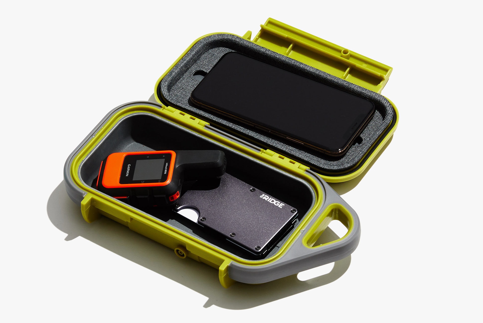 Weekend-Carry-Sponsored-Pelican-Gear-Patrol-Product-Slide-1