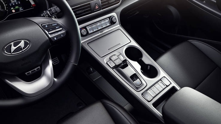 Hyundai Kona Electric Ev interior center console gear selector buttons