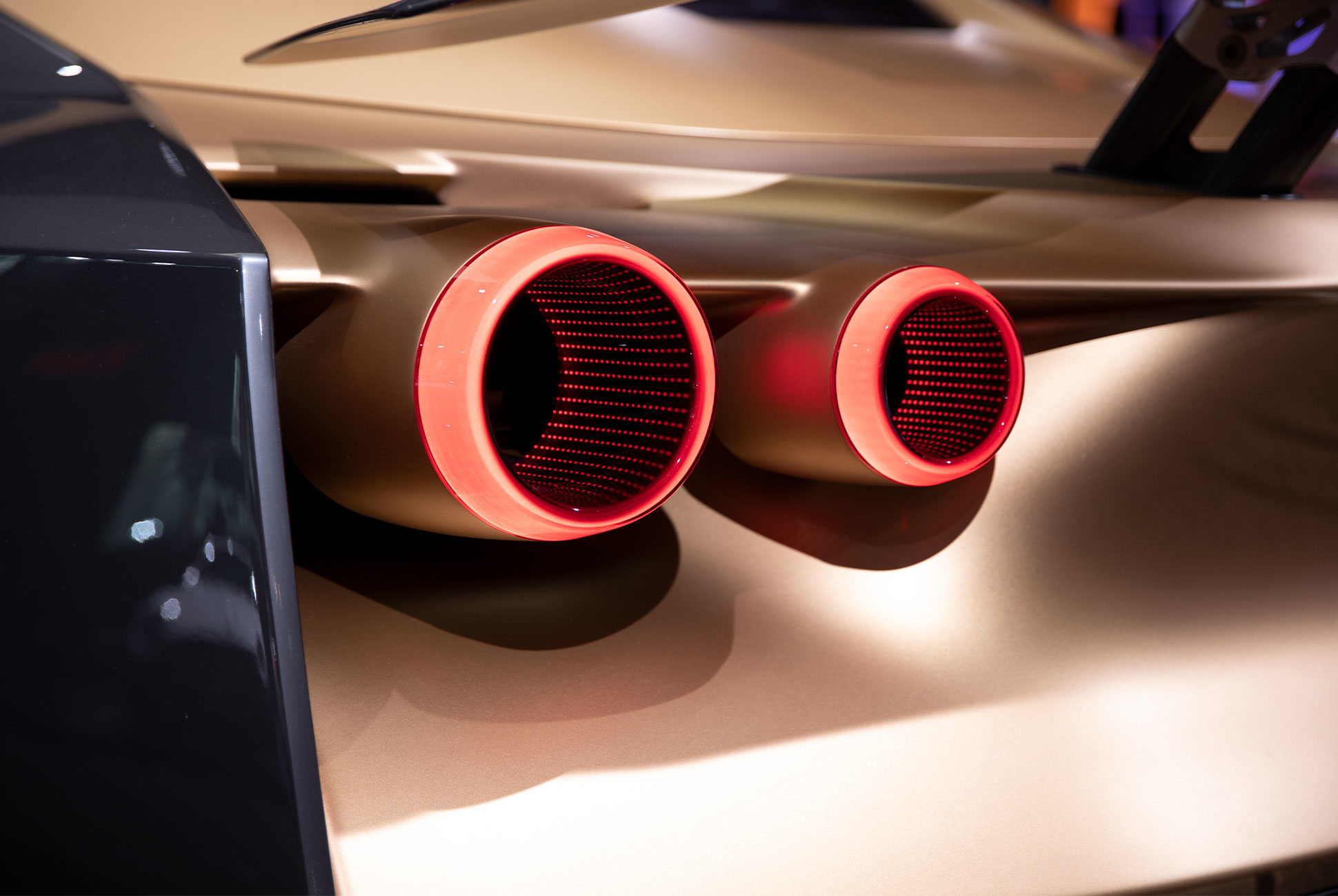 NYIAS-Details-Gear-Patrol-GTR-Slide-2