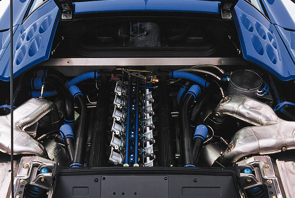 Seeing the throttle bodies at work is like watching a tiny ballet on the valve covers.