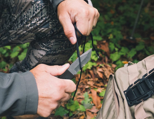 This New Tanto Knife Is Designed to Keep You Alive in the Wilderness