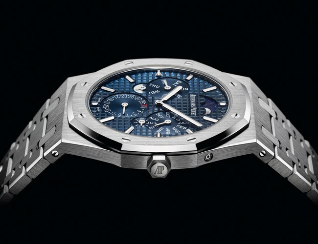 This Royal Oak Is the Thinnest Perpetual Calendar Ever Made — There’s Just One Problem