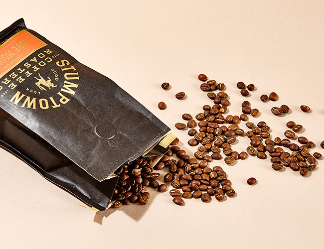 What’s the Best Way to Keep Coffee Fresh? Science Says to Keep the Bag.