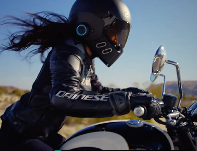 This Gadget Brings Iron Man Tech to Motorcycle Helmets, And It’s Blowing Up Kickstarter