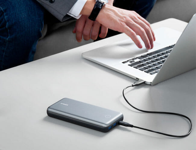 This Innovative Portable Charger Doubles As a Hub for Your MacBook