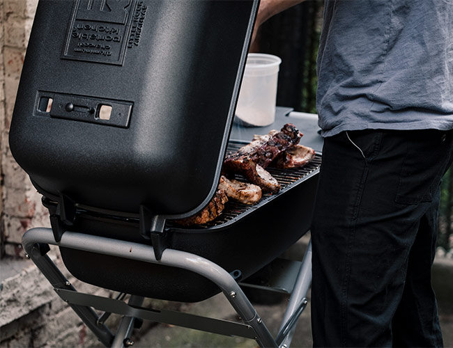 PKTX Folding Grill Review: This Is the Best Low-Maintenance Charcoal Grill You Can Buy Today