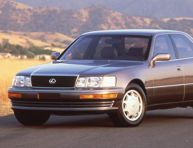 The 1990 Lexus LS400, Driven Today: We Need Cars Like This Again