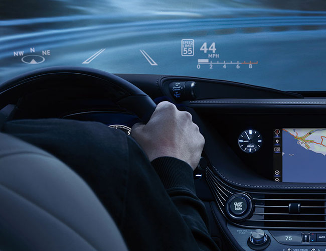 This Is Why Head-Up Displays Are the Future of Automotive Tech