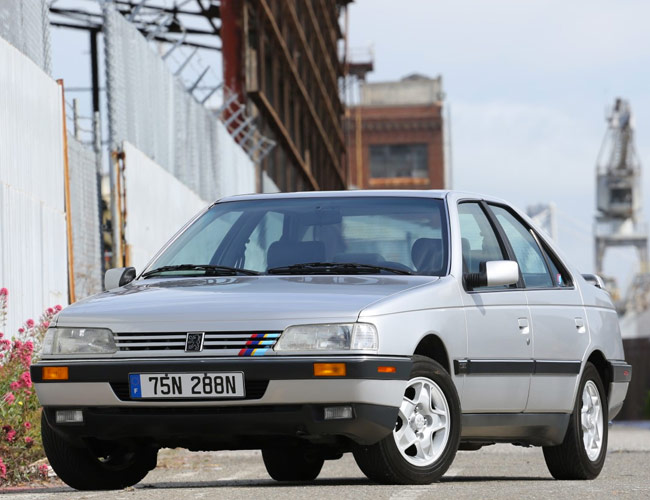 These Are All the Reasons Why You Need to Buy This Forgotten French Sports Sedan