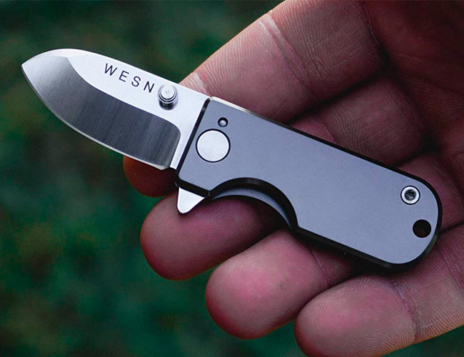 You’ll Actually Use This Tiny EDC Pocket Knife