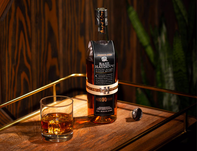 Basil Hayden’s 10-Year-Old Bourbon Arrives Just in Time for the Holidays