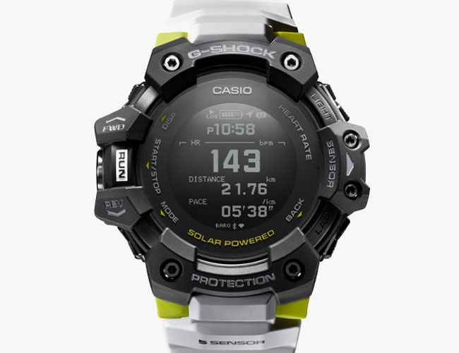 This Tough Outdoor Watch Is Packed with Practical Fitness-Tracking Features