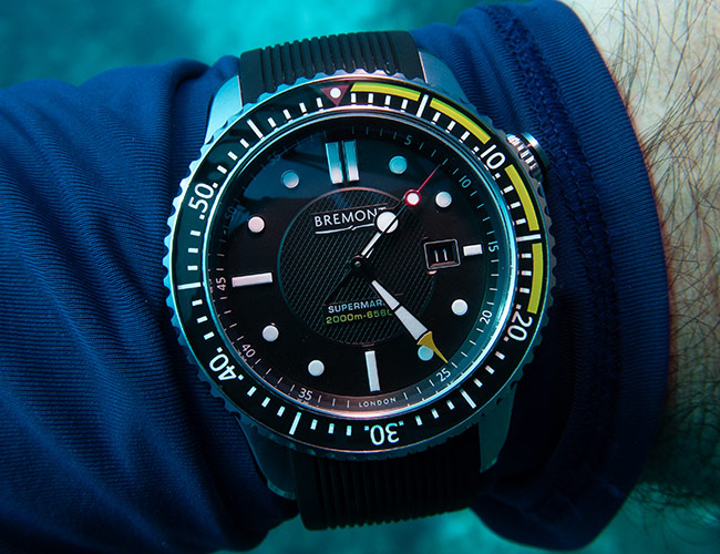 If You’re Going to Scuba Dive with a Mechanical Watch, Do It with This One
