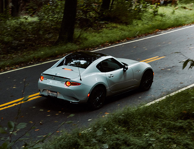 Two-Seater Stories: How Car Enthusiasts do Valentine’s Day