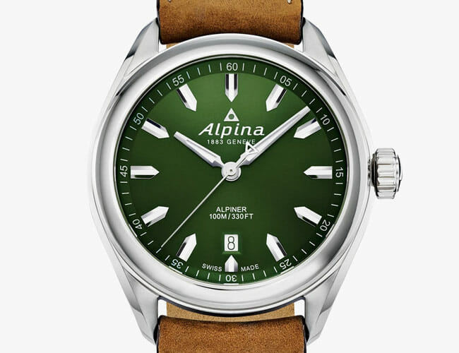 This New Field Watch Supports the National Park Foundation