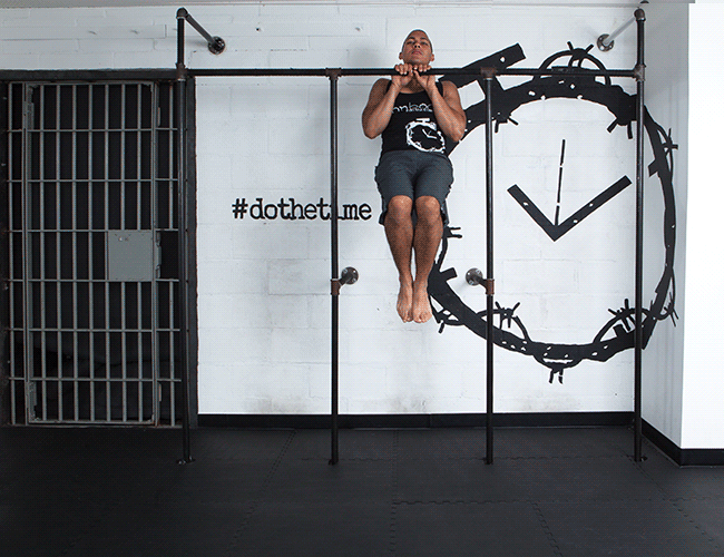 The Prison-Inspired Workout That’ll Get You in Shape