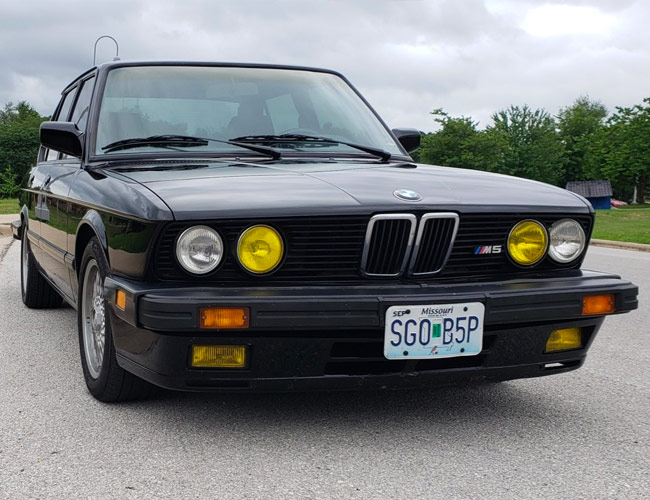 This Original BMW M5 Is the Vintage Super Sedan You Crave