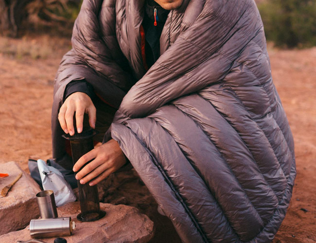 The 8 Best Camping Blankets of 2018