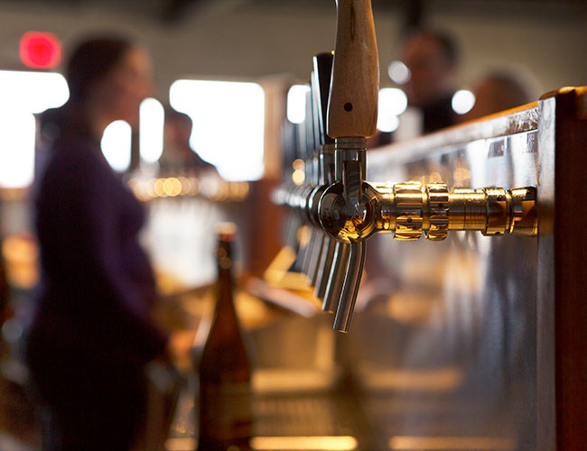 Does Beer on Draft Actually Taste Better?