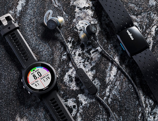 The 10 Best Gadgets to Give Your Running Partner