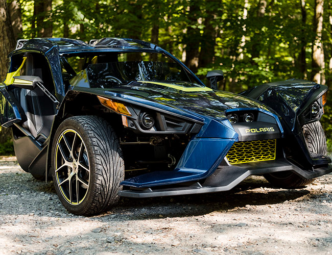 2018 Polaris Slingshot Review: A Dedicated Canyon Carver, But Not Much Else