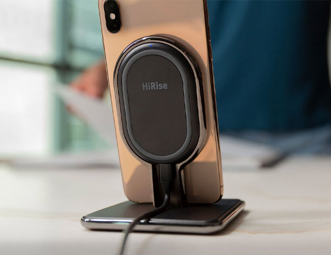 This Charging Stand Is Perfect for Both iPhone and AirPods