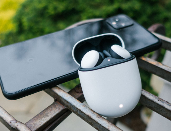 Google’s New Pixel Buds Really Are the Perfect Answer to AirPods