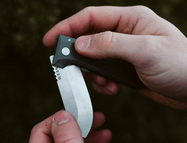 This New Pocket Knife Is the Best Kind of Simple