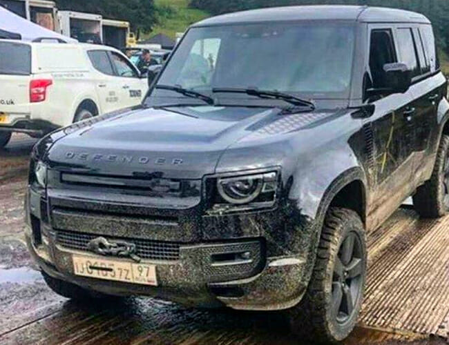 The New Land Rover Defender Has Been Caught Undisguised