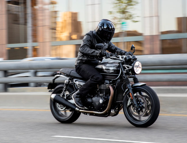 The New Triumph Speed Twin Is a Bonneville With More Performance