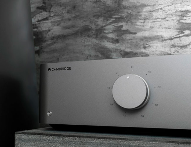 Why Integrated Amplifiers Are the Future of Hi-Fi