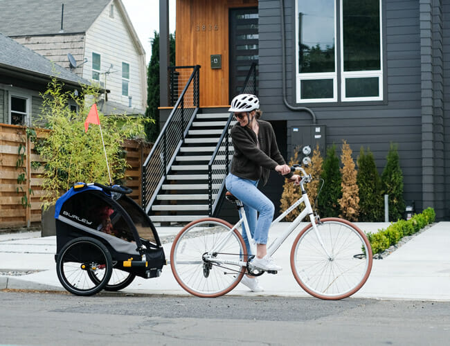 This Is the Best Bike Trailer You Can Buy Right Now