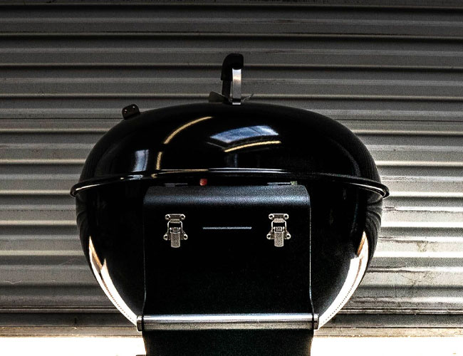 This Is the Easiest Way to Make Your Weber Kettle Grill a Smoker