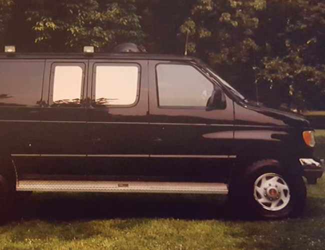 Buy This 4×4 Secret Service Van and Turn It Into the Camper Van of Your Dreams