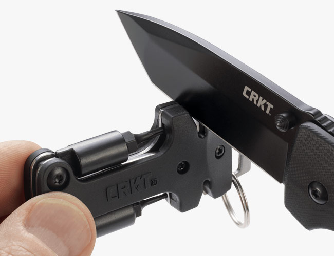 The One Pocket Tool Every Knife Enthusiast Should Own