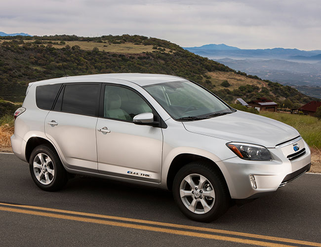 Why Doesn’t Toyota, Which Spurred the Electrification Craze, Have any Pure EVs in the Works?