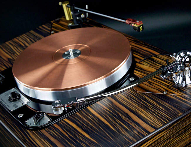 Why Audiophiles Are Shopping for Vintage Turntables